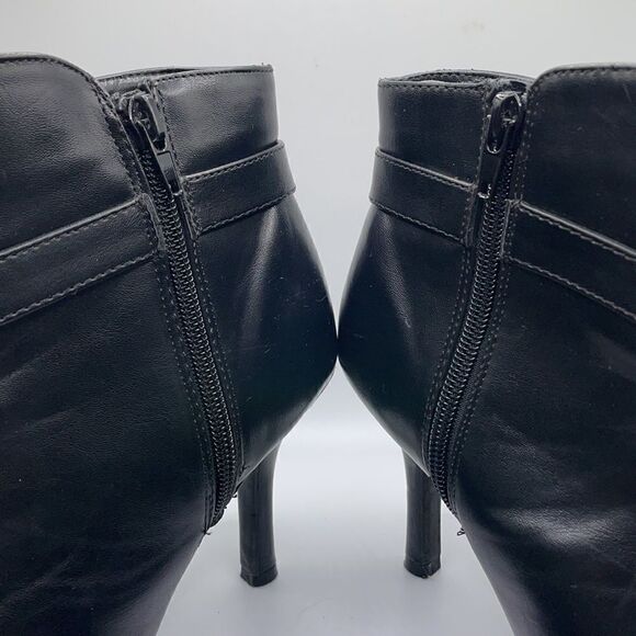 Chinese Laundry Black Faux Leather Heeled Pointed Toe Booties (Size: 7) - Picture 12 of 16